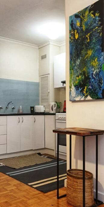 Elwood Beach Apartment เมลเบิร์น ภายนอก รูปภาพ